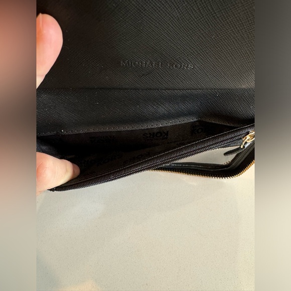 MICHAEL KORS | Wristlet - Picture 4 of 8